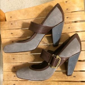Bata Mary Jane heels burgundy, blue and gray